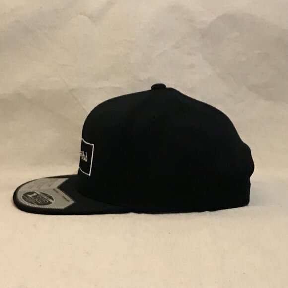 Flexfit ATC Ultimate 110 Tech Hat – Black – Hideaway Pub Logo – NWT - Picture 4 of 7